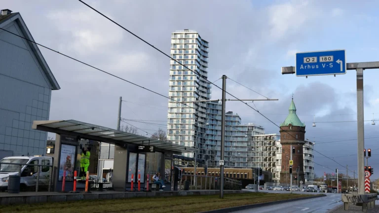 hoejhuse i aarhus